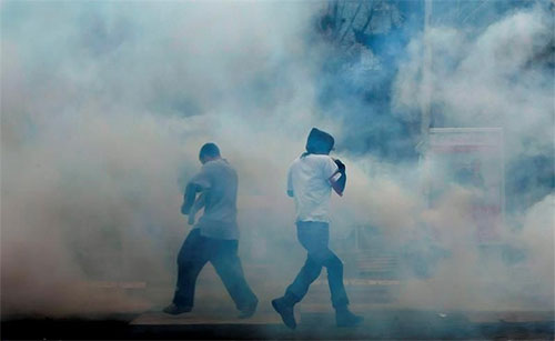 disturbios en protesta estudiantil en Panamá Universidad de Panamá suspende clases por disturbios en protesta estudiantil
